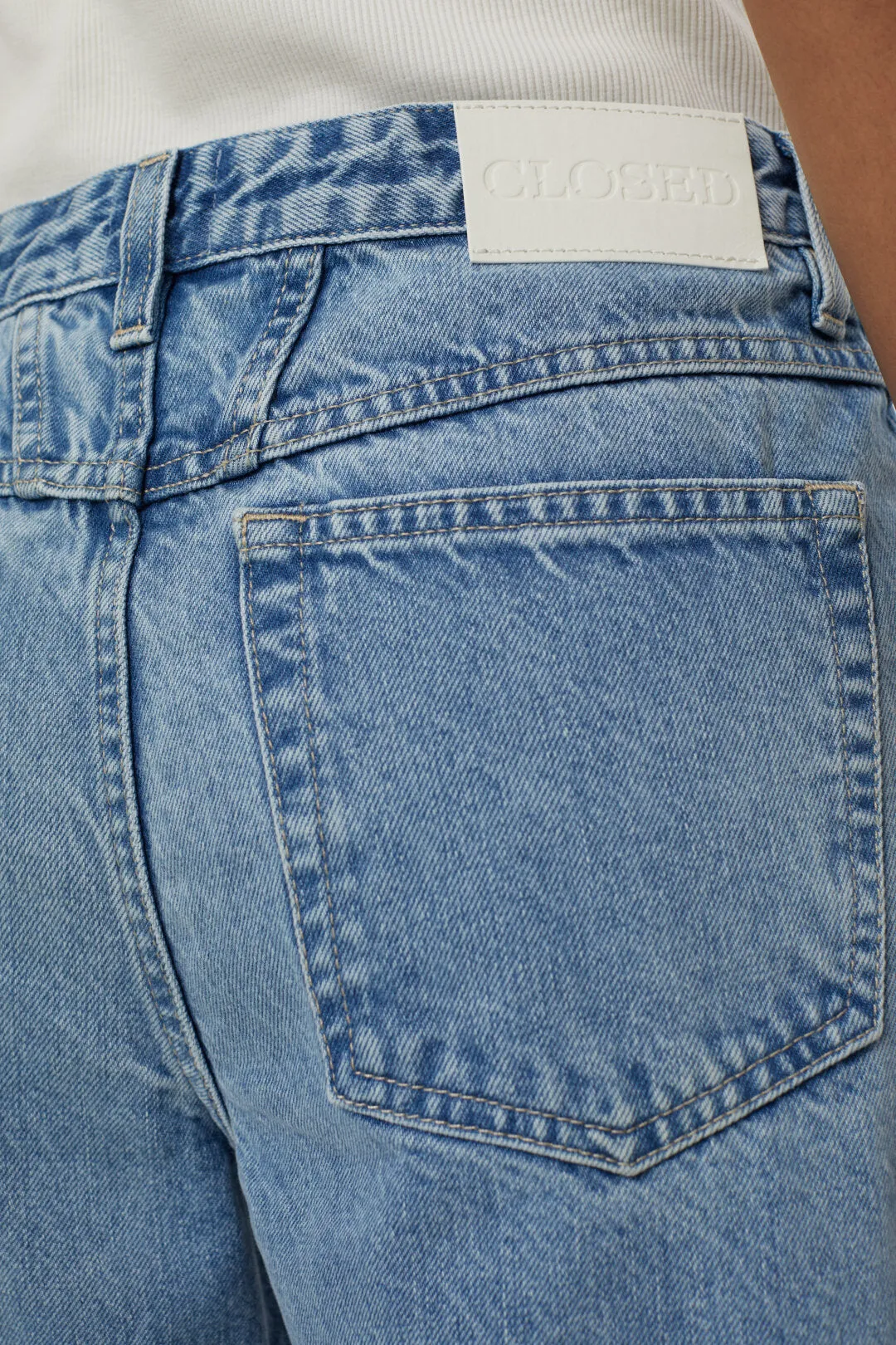 Closed Gillan Pants In Light Blue