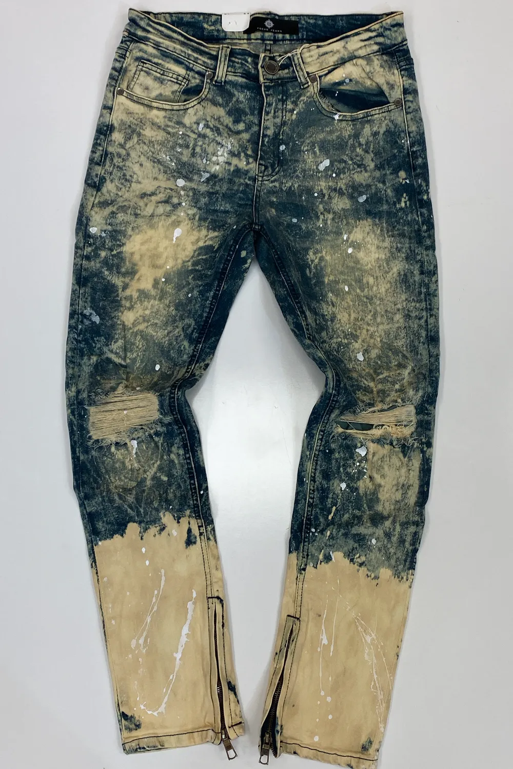 Focus- denim jeans