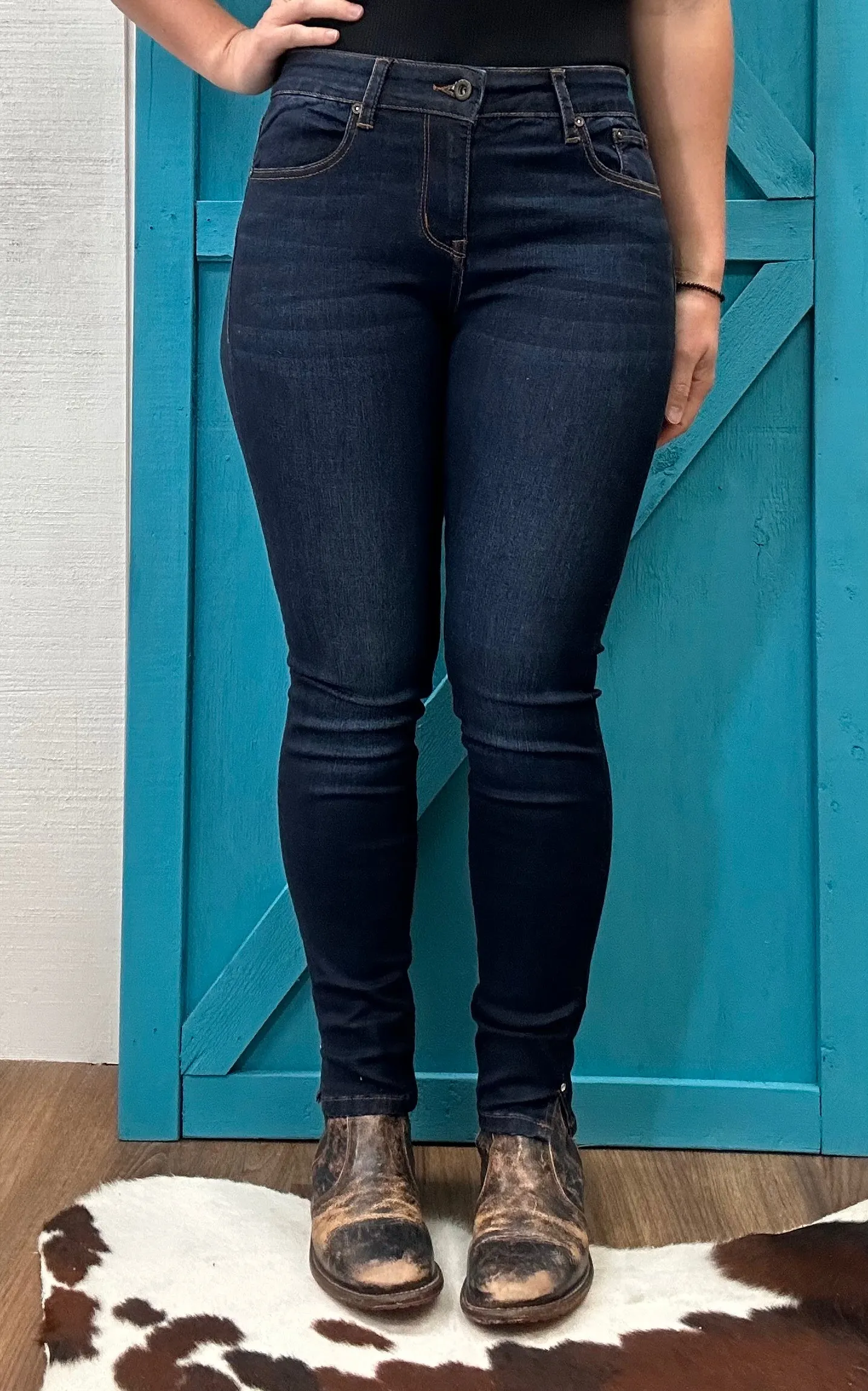 Grace in LA Women's Easy Fit Skinny Jeans EB9570RC