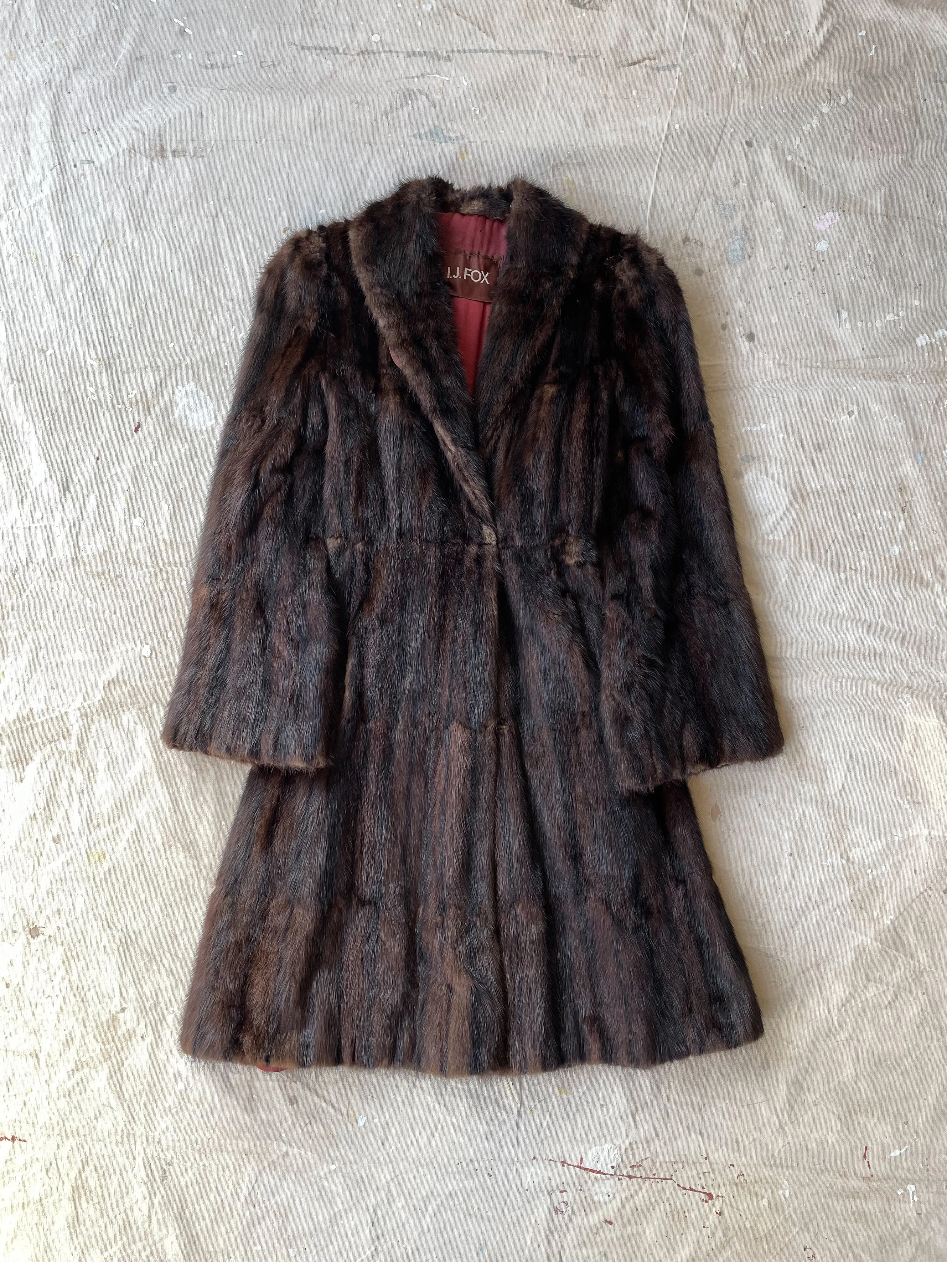 I.J.FOX Fur Coat—[L]