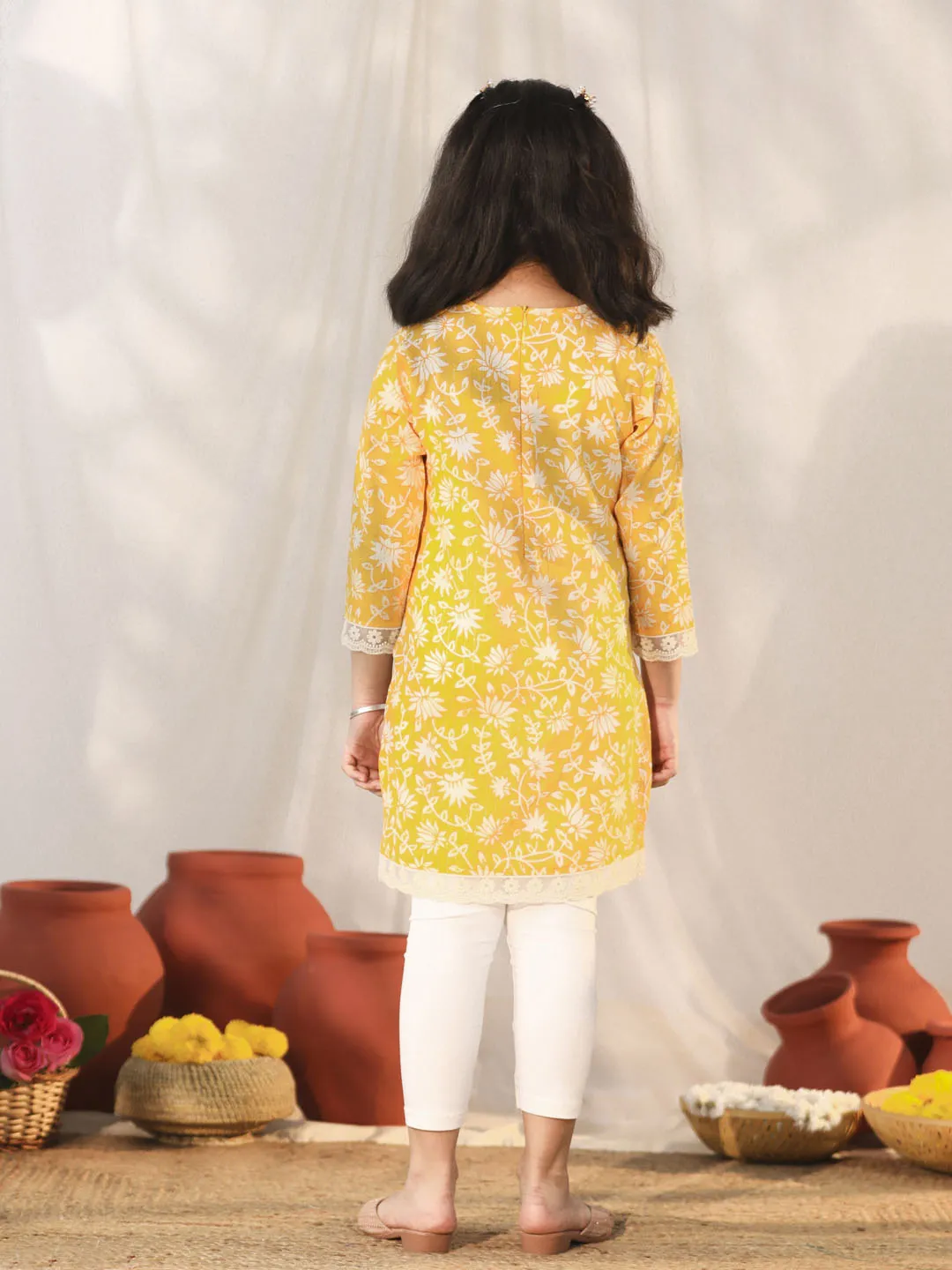 Jashvi Girls' Yellow Kurta Leggings Set