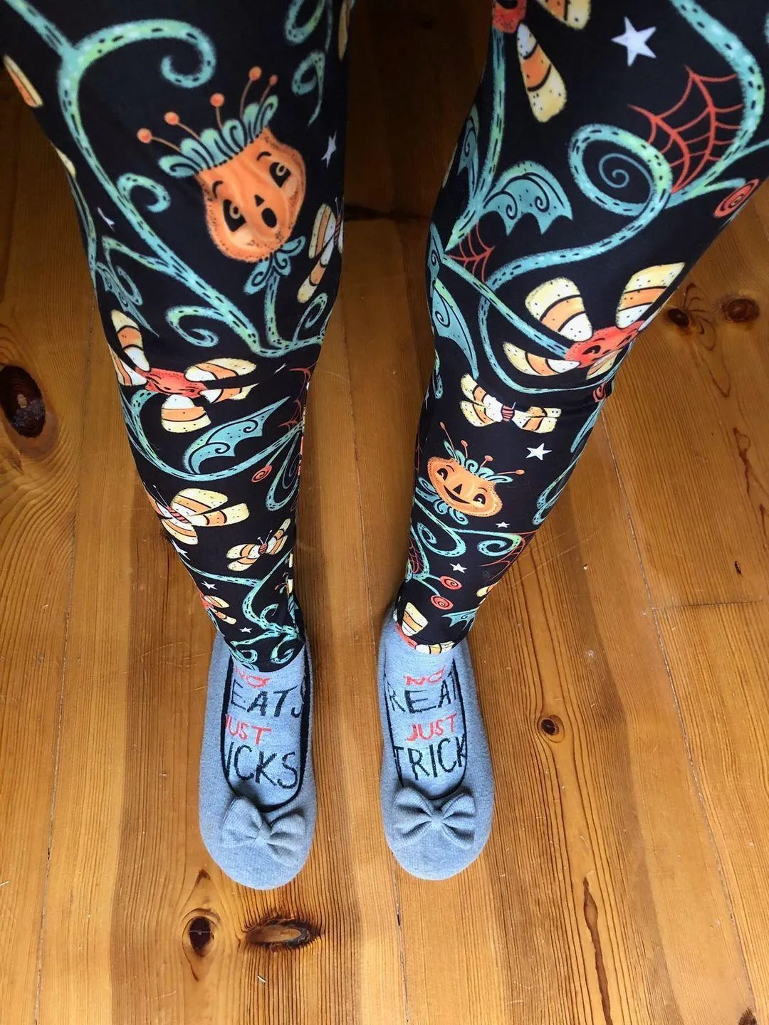Pre-Order: Spooky Sweet Garden (Johanna Parker Exclusive) - High-quality Handcrafted Vibrant Leggings
