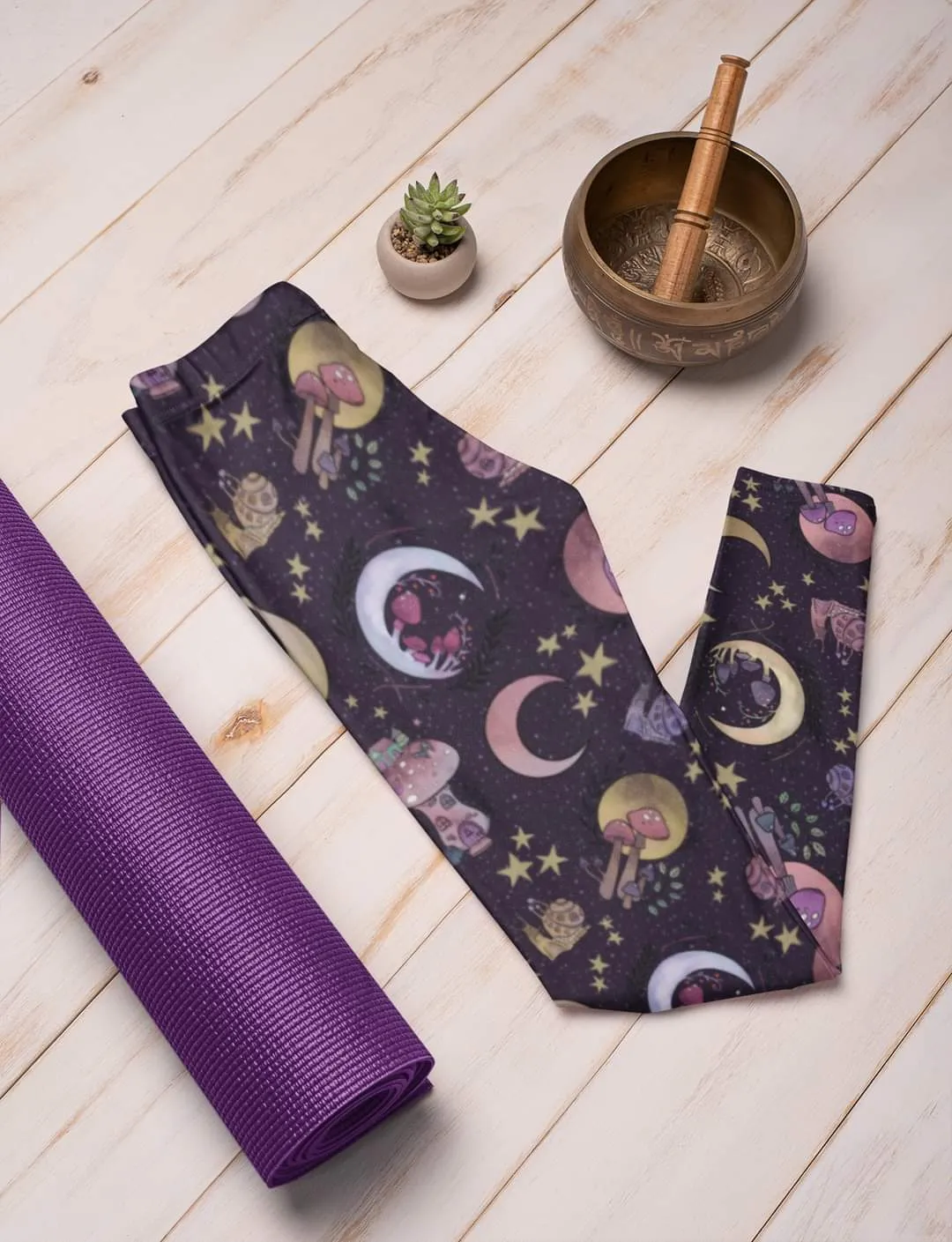 Pre-Order: Witchy Shrooms - High-quality Handcrafted Vibrant Leggings