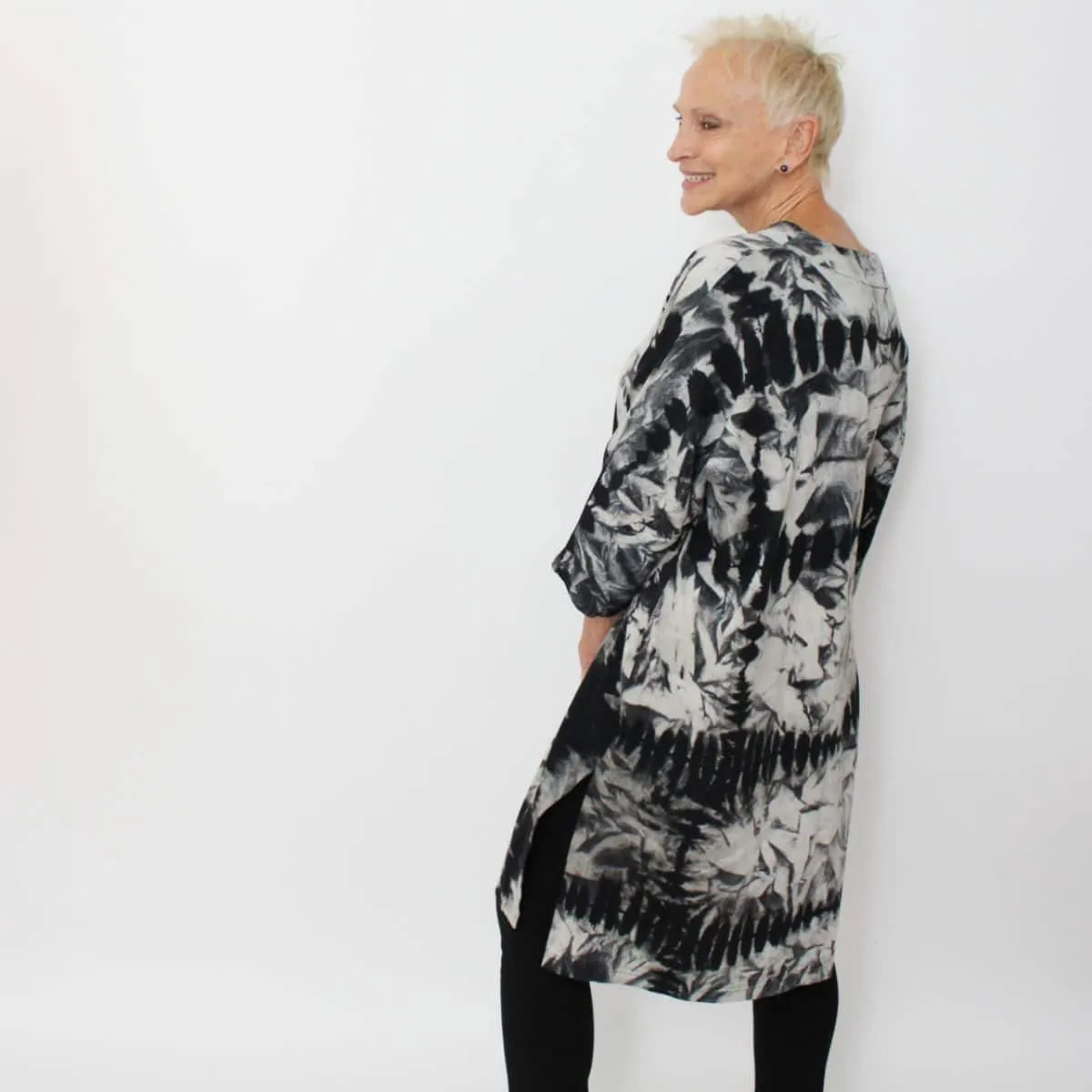 V neck Crinkle Pattern Dress