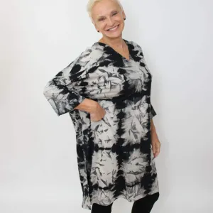 V neck Crinkle Pattern Dress